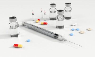 VACUNA ES UN MEDICAMENTO