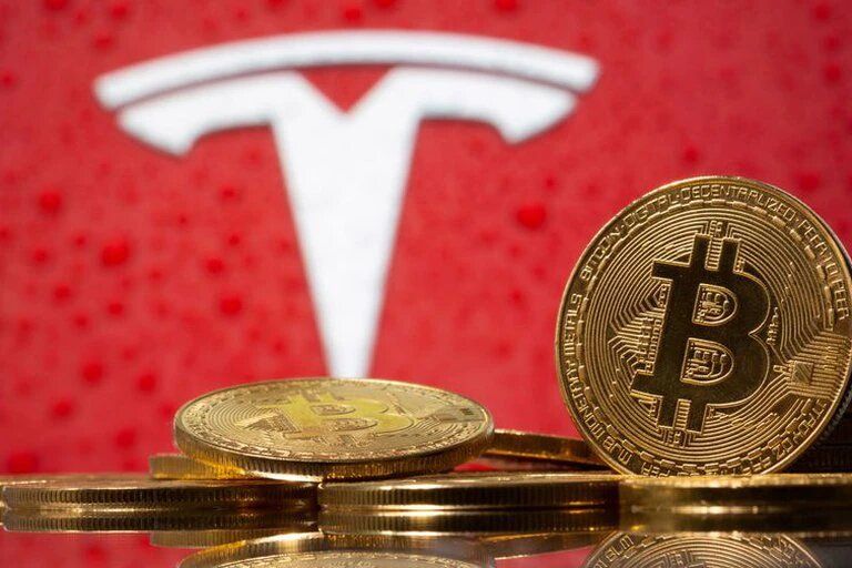 desplome bitcoin tesla