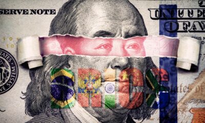 desdolarización